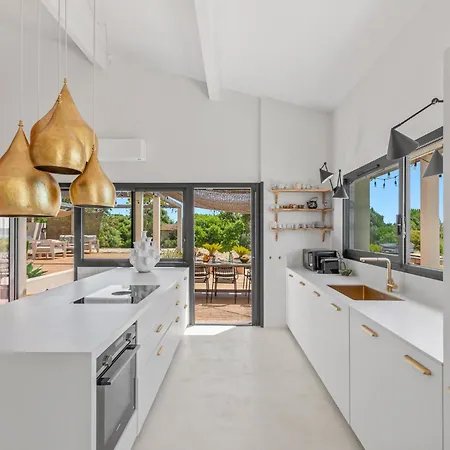 Βίλα Maison Douce By Terrys Homes Ιέρ
